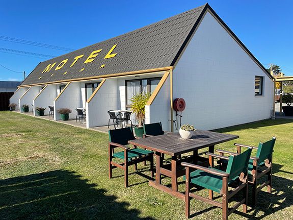 Templeton motel